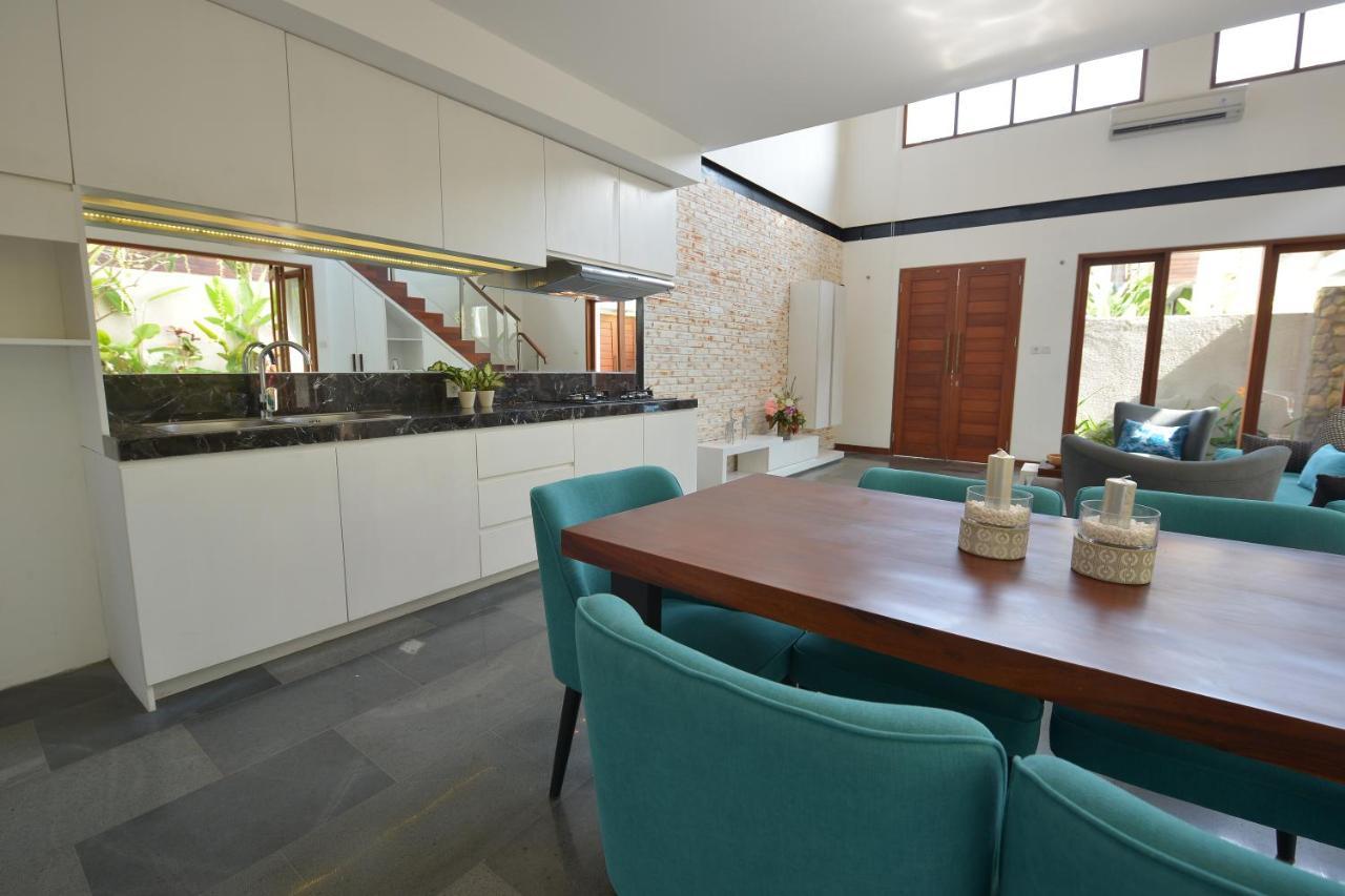 Ombak Villa Cemagi ทานาล็อต ภายนอก รูปภาพ